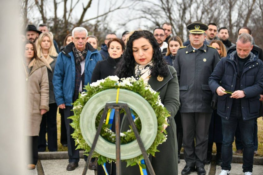 Osmani bëri homazhe për nder të Jusuf e Bardhosh Gërvallës si dhe tek busti i Kadri Zekës