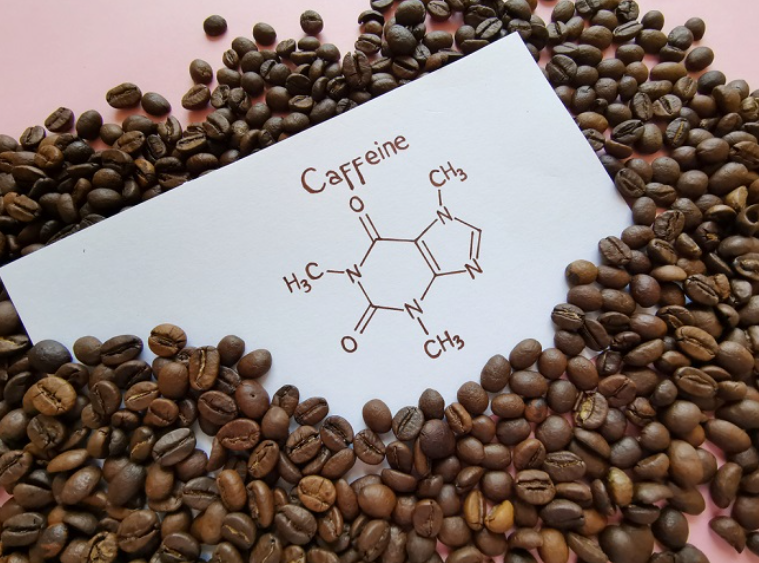 Çka ju ndodh nëse hiqni dorë nga kafeina?