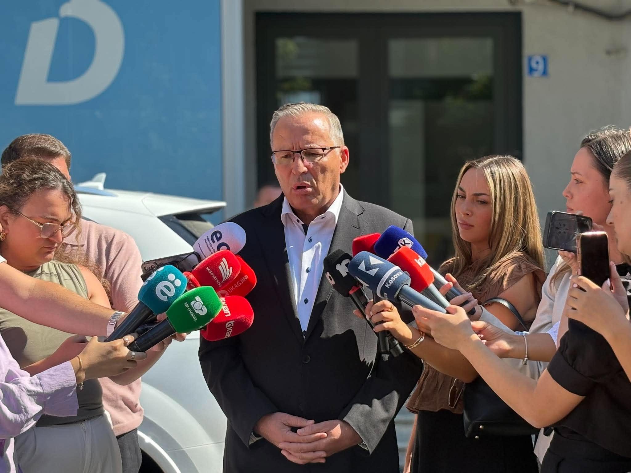 Hamza: PDK do të marrë pjesë në Kuvend nëse thirret seanca për vendimin e Hagës